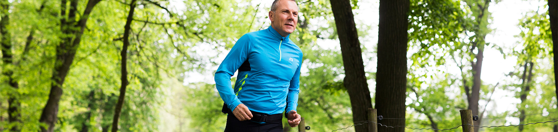 VP_VP_ALL_1920x455_Håkan_Lindström_running_summer_fence.jpg