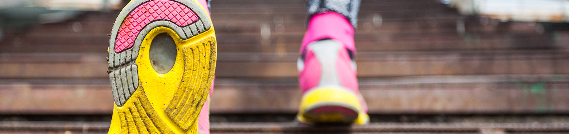 VP_VP_ALL_1920x455_1805_Shoes_Stairs_Outside_Woman.jpg